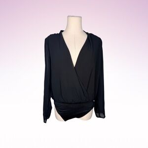 Nwt FASHION NOVA Black Longsleeve Bodysuit (Sz M)